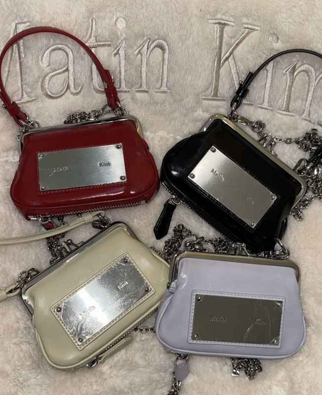 Korean Matin Kin 25 New Clip Evening Bag Matinkin Hand-Held Crossbody Chain Small Square Bag Wallet Korean Matin Kin 25 New Clip Evening Bag Matinkin Hand-Held Crossbody Chain Small Square Bag Wallet