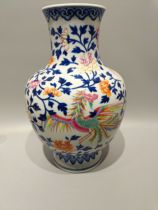 Qing Dynasty Qianlong Blue and White Pastel Fengchuan Peony Vase