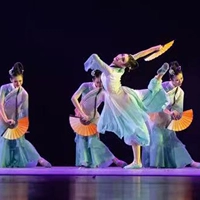 Оригинальная одежда+головной убор