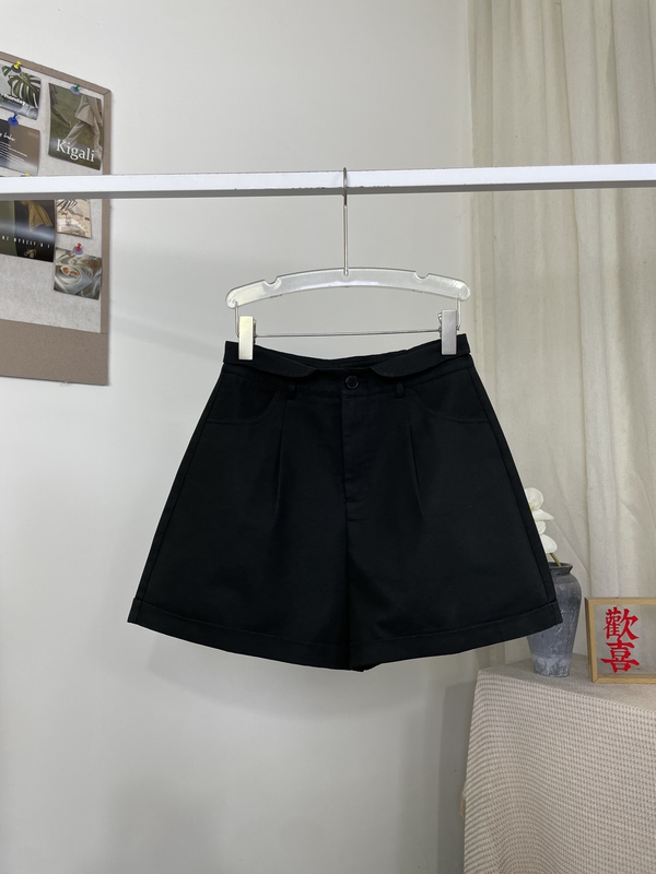 Black High-Waisted Classic Slimming Shorts 26877