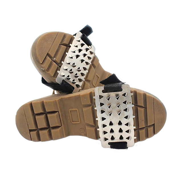 Winter Professional Anti-Slip Crampons for Fishing and Mountaineering, Shoe Spikes, Chain Attachments, Snow Boots for the Elderly, Ice Grip Shoe Covers, Ice and Snow Claws