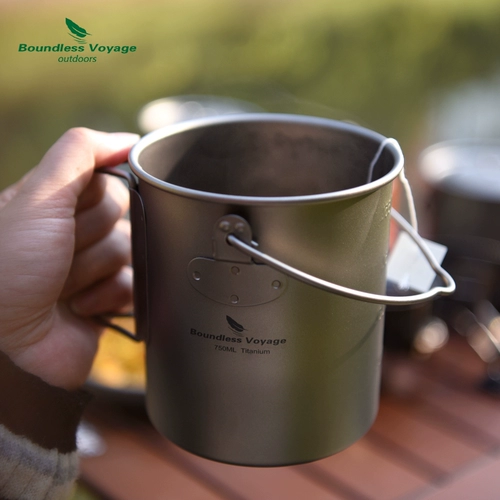 Только на 750 мл чистого титана водяной чашки висит дикий лагерь чайная чашка кофейная чашка мини -складная портативная титановая чашка на открытом воздухе.