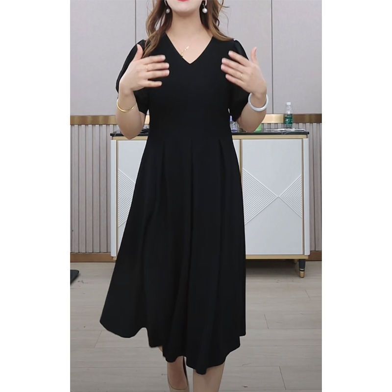 High-Quality Black Sequined Breathable Skin-Friendly Dress, Plus Size, Covers the Hips, Slimming, Over-The-Knee Skirt, New for Summer 2026