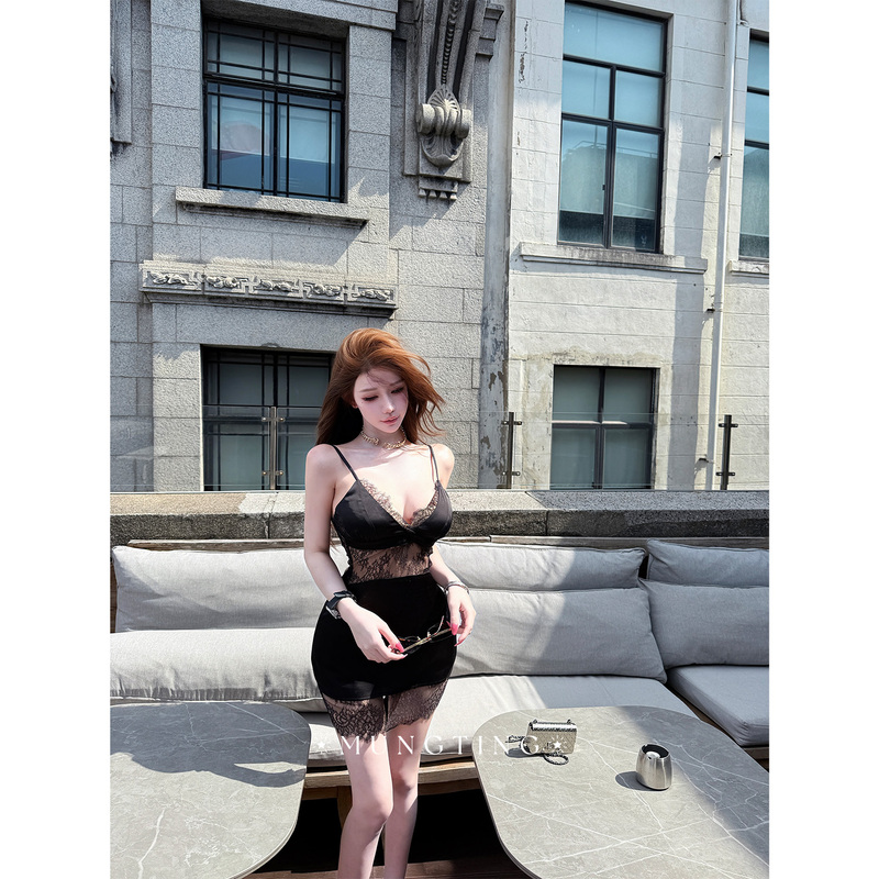 Chan Chen Mengting [Dark Musk Soul] Imitation Acetate Pearlescent Satin Lace Patchwork Strap Waist-Cinching Dress
