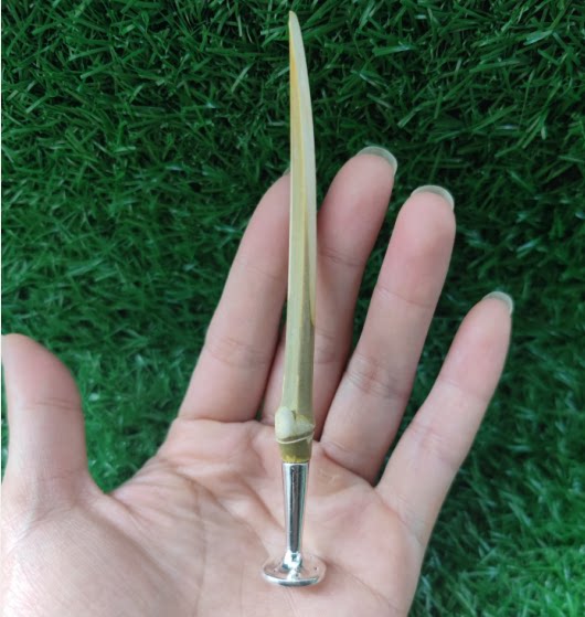 Zinc alloy bamboo pipe pipe pressure rod zinc alloy base six holes holes anti-off and anti-fire modification tools