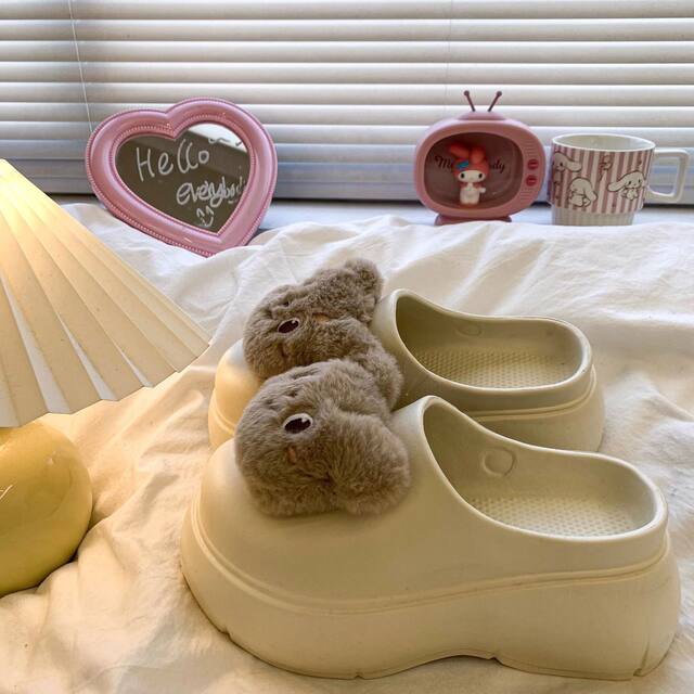 Cartoon Cat Cute Soft-Soled Sandals for Women, Outdoor Wear, 2025 Summer New Style, Non-Slip Slip-On Beach Clogs