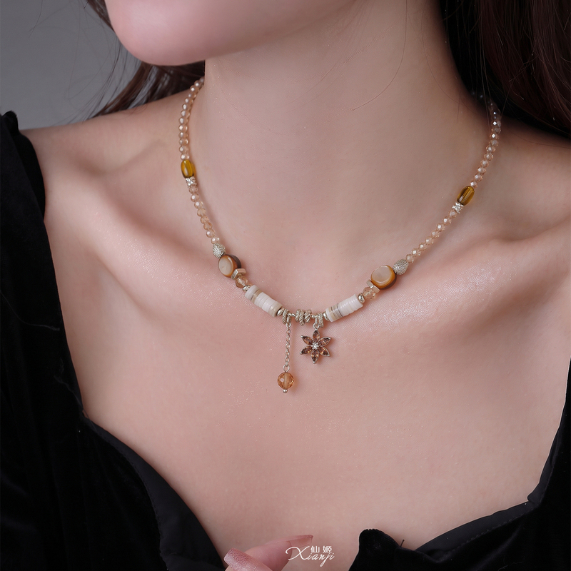 Maillard Brown Beaded Flower Pendant Clavicle Chain Niche Design Holiday Bohemian Retro Neck Jewelry Necklace Maillard Brown Beaded Flower Pendant Clavicle Chain Niche Design Holiday Bohemian Retro Neck Jewelry Necklace