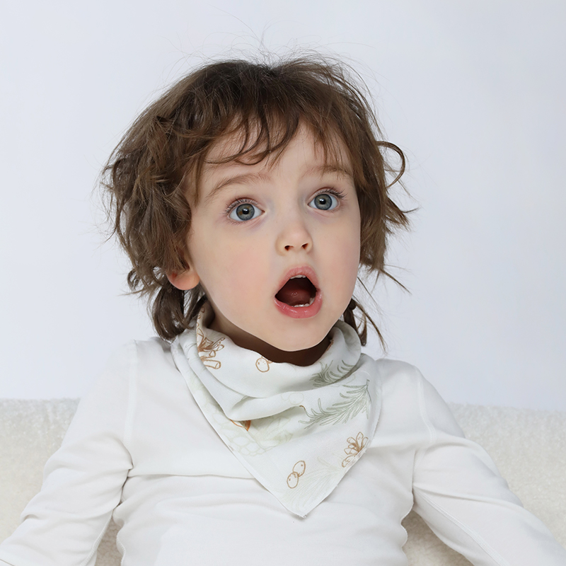 721 Planet Triangle towel saliva towel anti-spit milk newborn baby bamboo cotton gauze baby bib bib 2 pieces