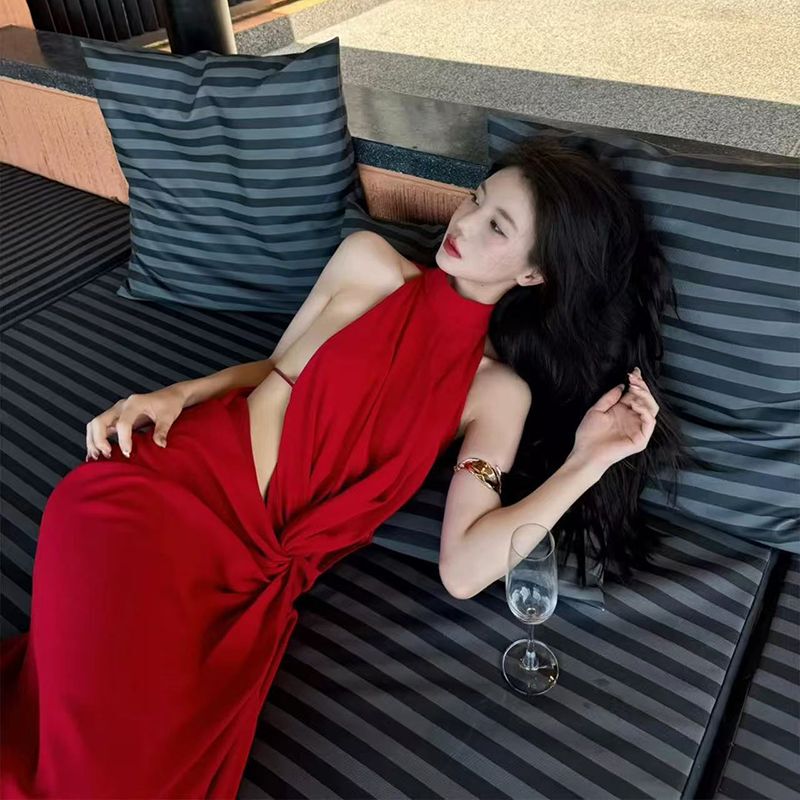 Red Twisted Hollow-Out Halter Neck Dress for Travel Photos, Sexy Long Dress for Women for Seaside Vacation Photos, Super Fairy-Like