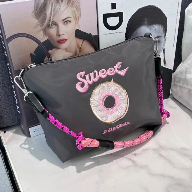 April new embroidered zippered shoulder bag crossbody bag dual-purpose underarm bag mobile phone cosmetic storage square bag