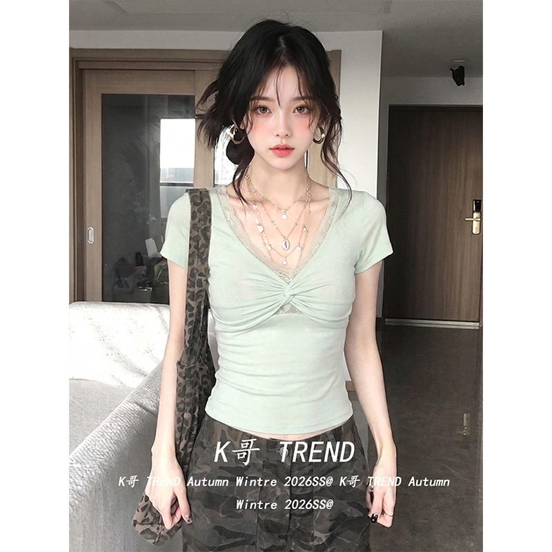 Fake Two-Piece V-Neck Lace Twist Short-Sleeve T-Shirt for Women, Summer Outfit with a Stylish Design, Slim Fit, Flattering, Trendy Shoulder-Baring Top