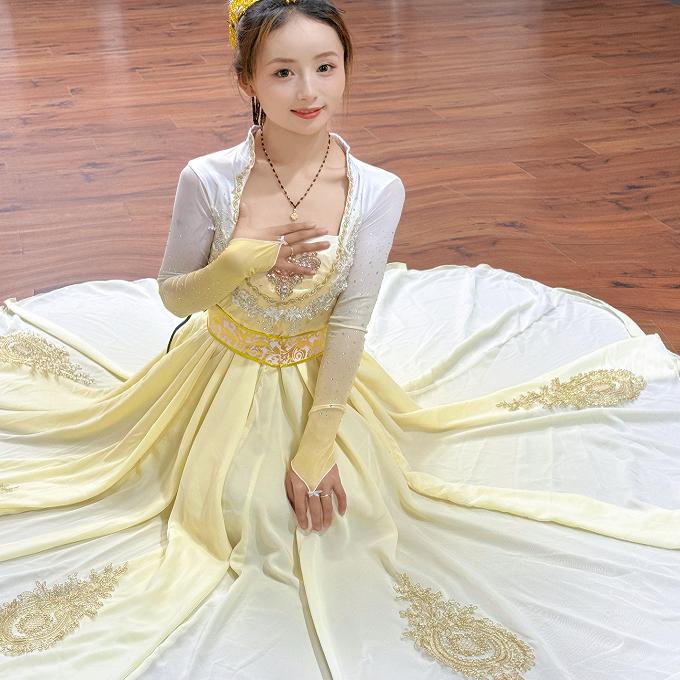 新疆ダンス衣装パフォーマンス衣装ウイグル夜明けのバラ芸術試験レパートリー衣装大きいスカート女性ウイグル