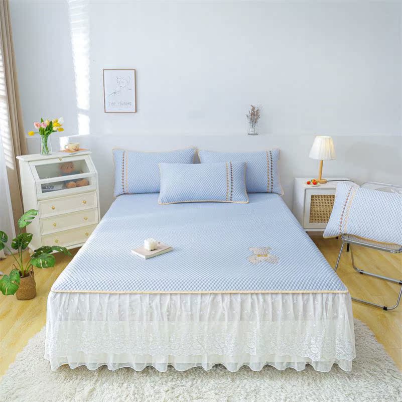 a class of chilled bean cool bean childhood soybean children high end anti - skid bed skirt 3 piece 1 m 2 m 5 2 m 5 2 m