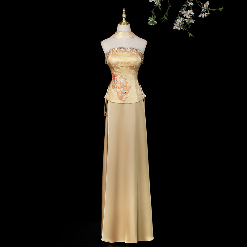 New Chinese-Style Golden Strapless Xiuhe Dress 2026 New Model Bride's Toast Dress Engagement Dress High-End Wedding Dress