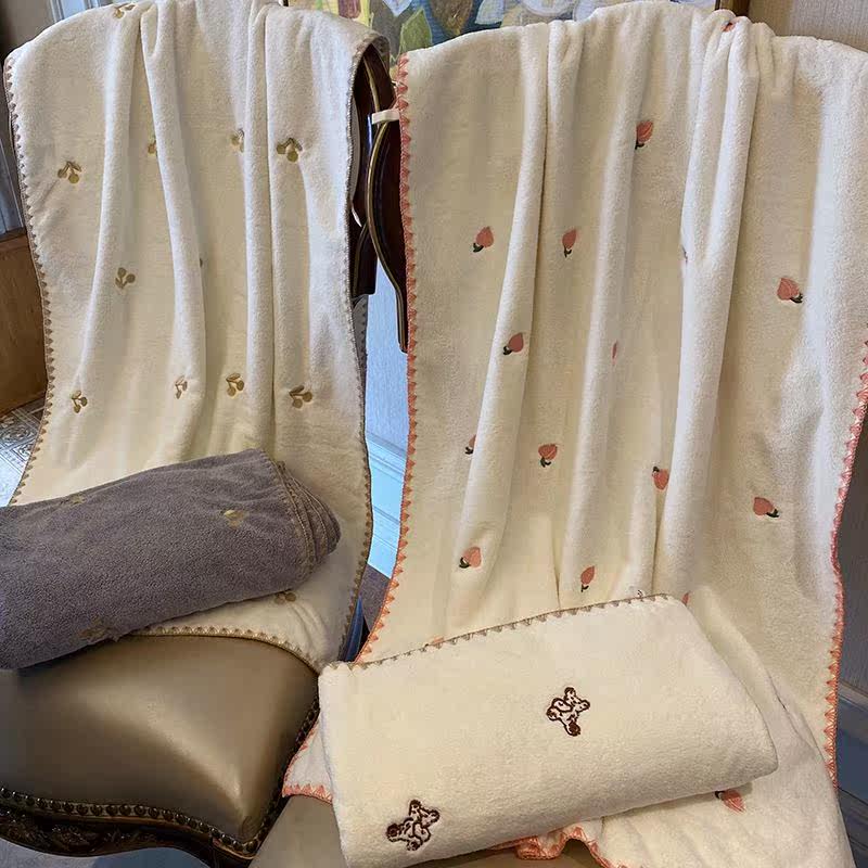 Bath towels Cute Coral Suede Water Absorbent Summer Thin students adults can wear wrap-in bath towels Home lovers