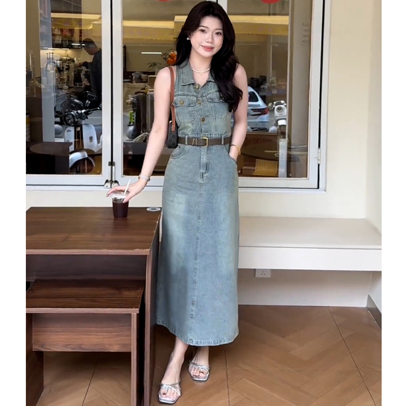 Hong Kong Style Retro Distressed Sleeveless Denim Dress for Women, Summer 2026 New Style, Elegant Waist-Cinching Slimming A-Line Long Dress