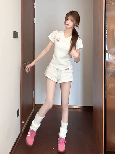 Koreanische Heiße Mädchen Casual Sport Anzug frauen Sommer Mode Dünne Lose Koreanischen Stil Student Kurzarm Shorts Zwei-stück Set