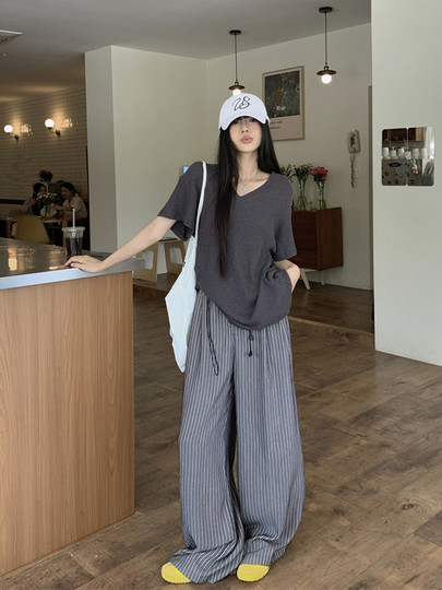 Jugendlicher lässiger Sportanzug für Studentinnen im Sommer, lockerer koreanischer Stil, modisches Straßen-Kurzarm-Hosen-Zweiteiler mit weitem Bein