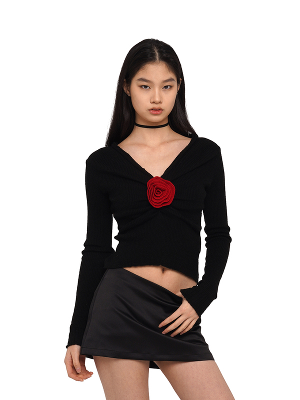 Sweetchilling V Neck Sweater with Pleated Rose Decoration on the Chest