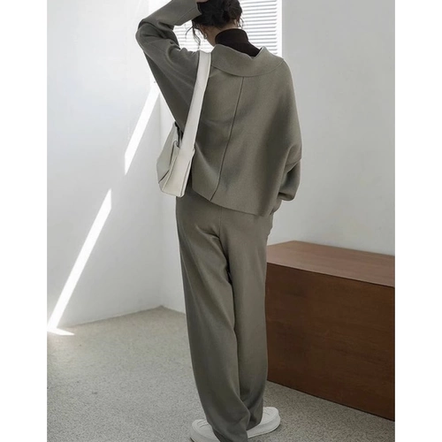 Спортивный костюм, комплект, изысканный стиль, яркий броский стиль