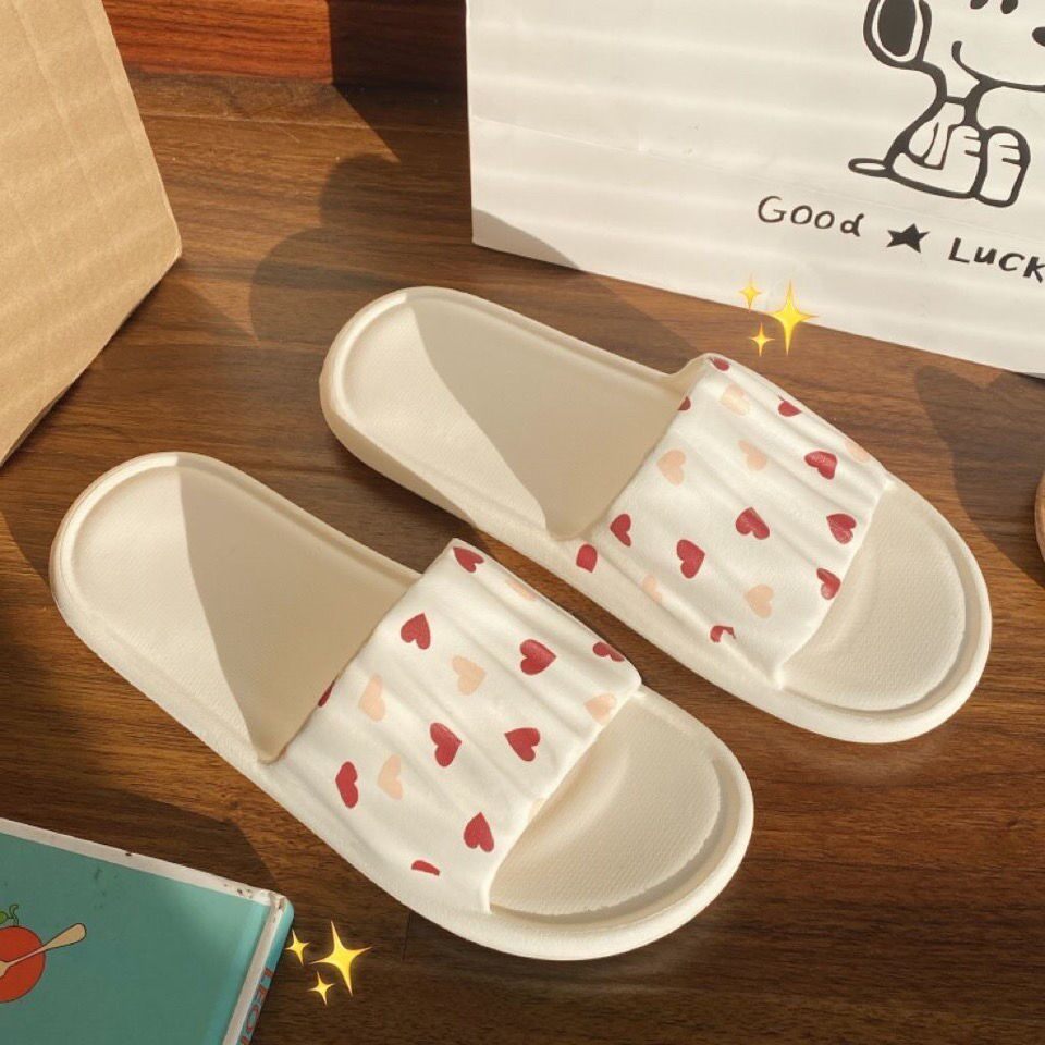 Summer slippers women's 2021 new comfort Shit Sensation Slippers for men and women Home Indoor Non-slip Bathrooms Bathing Beach
