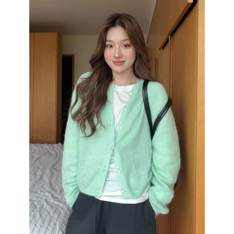 Soft and Waxy Mint Green Knitted Cardigan for Women 2026 Autumn and Winter Korean Sweet Style Versatile Sweater Jacket Long-Sleeved Top Soft and Waxy Mint Green Knitted Cardigan for Women 2026 Autumn and Winter Korean Sweet Style Versatile Sweater Jacket Long-Sleeved Top