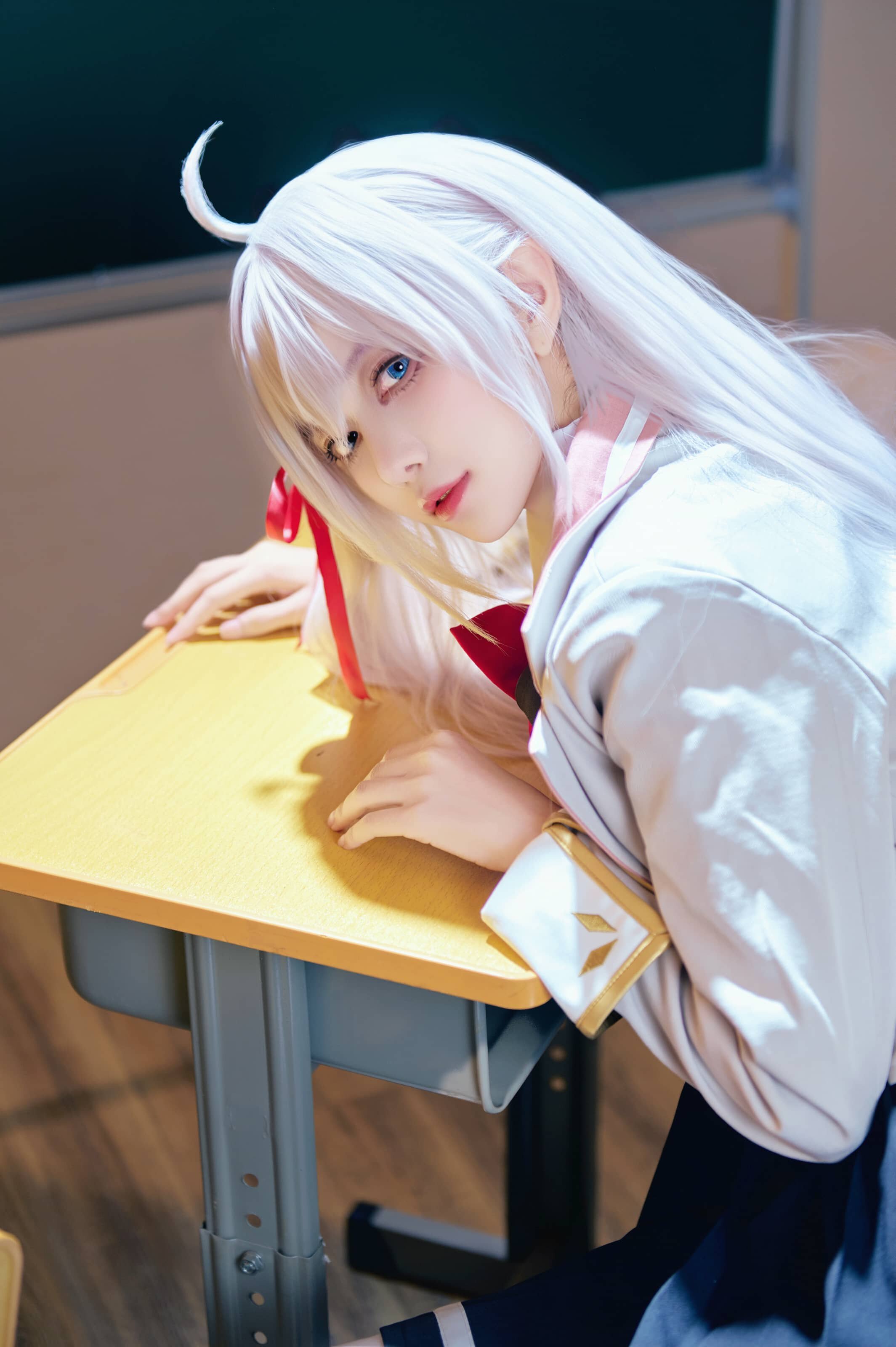 Shika小鹿鹿 艾莉同学