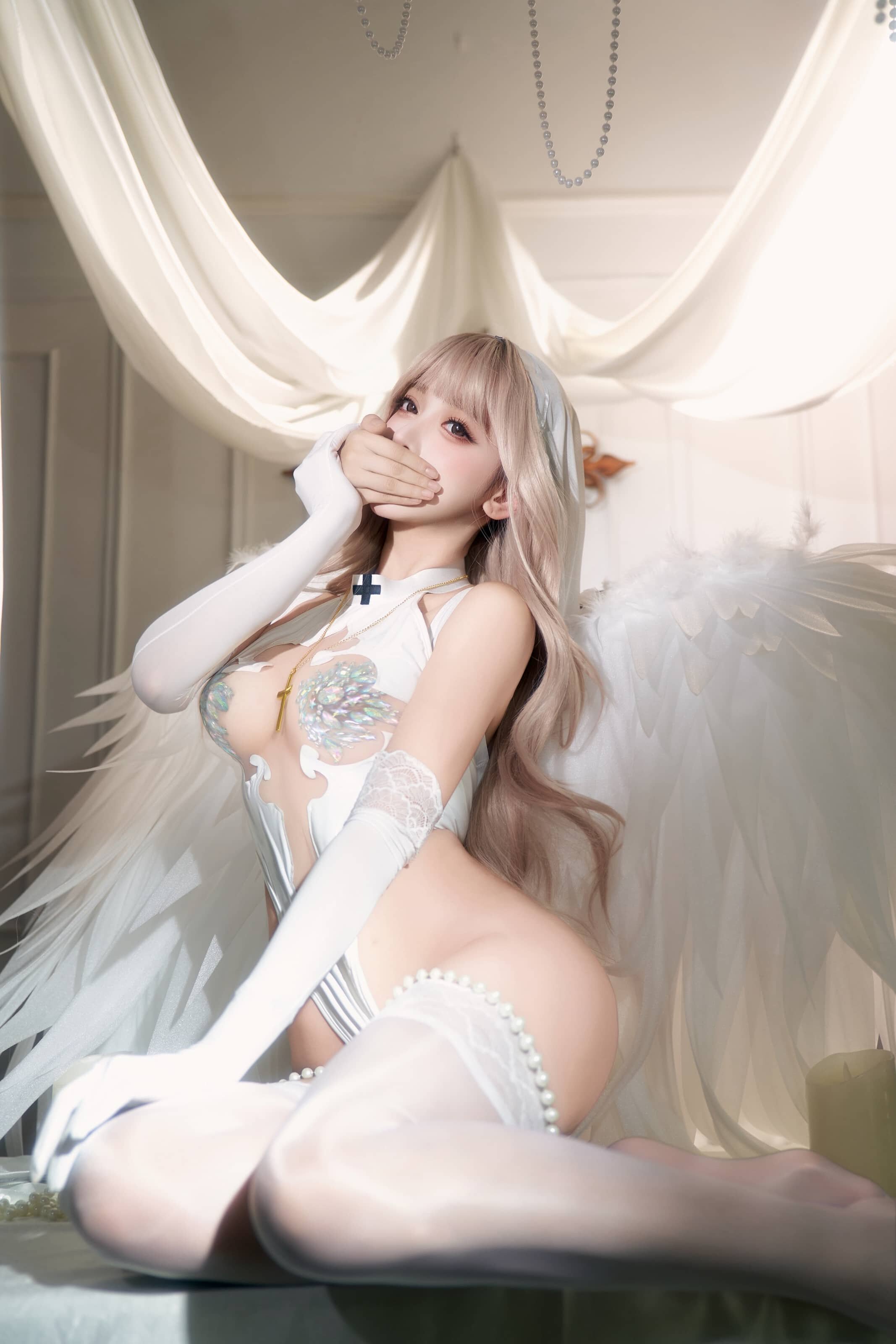 过期米线线喵 与神同行