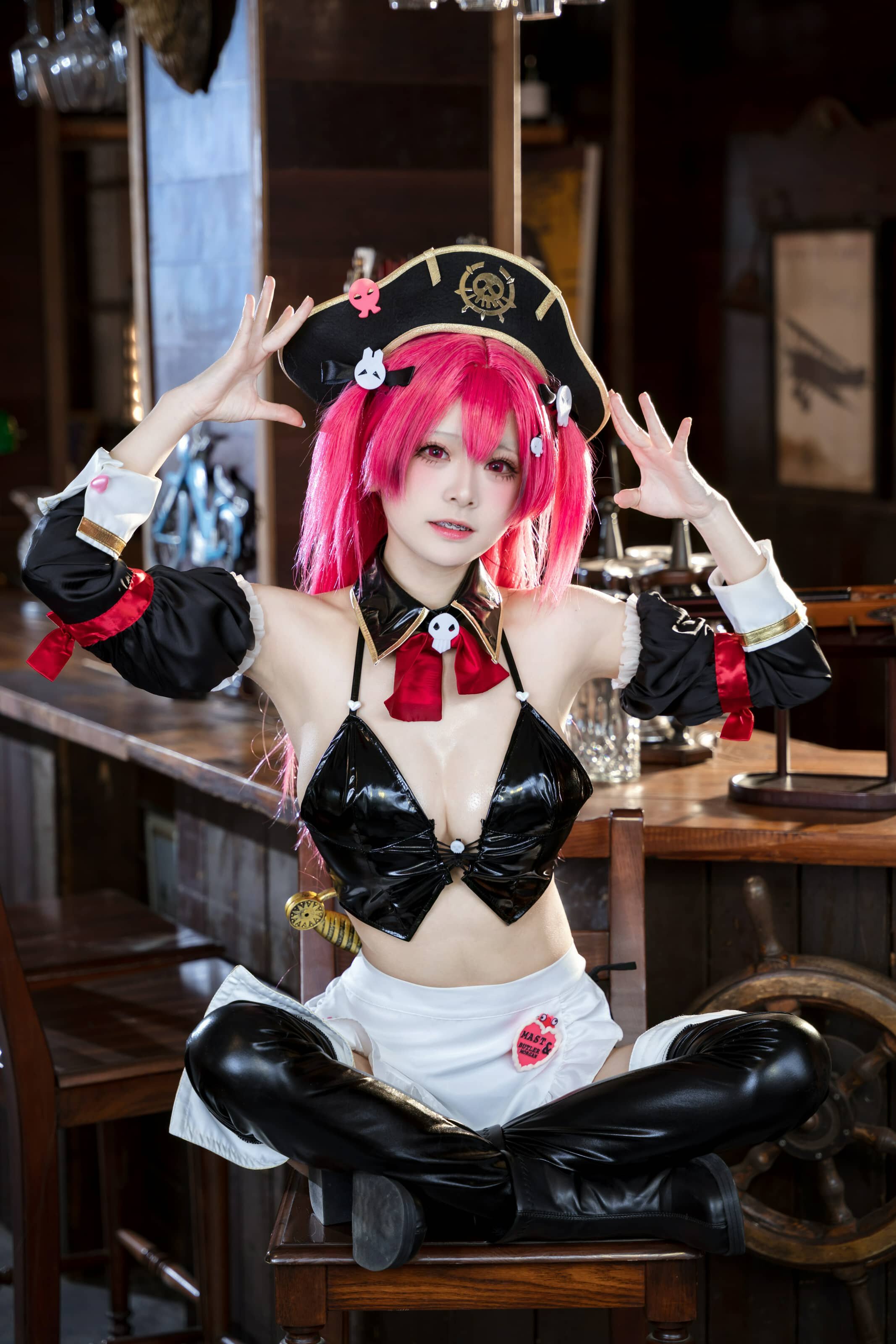 九柒喵 Nikke胜利女神 马斯特情人节女仆