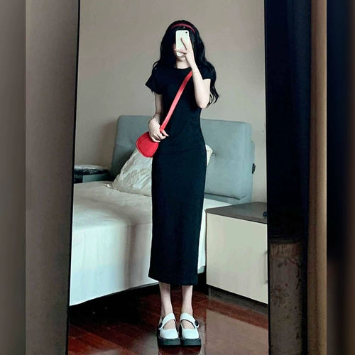 Черная цветная футболка с коротким рукавом, летнее платье, длинная юбка, 2025 года, с акцентом на бедрах, облегающий крой