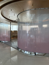 Gradient color art laminated hot-bent glass tempered bent steel hot-melt curved screen partition showroom customization