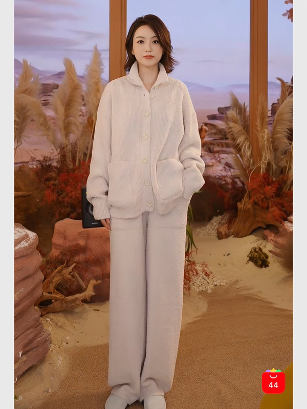 Shangshang Sunny Warm Half-Fleece Casual Homewear Set 32A5482340C Shangshang Sunny Warm Half-Fleece Casual Homewear Set 32A5482340C