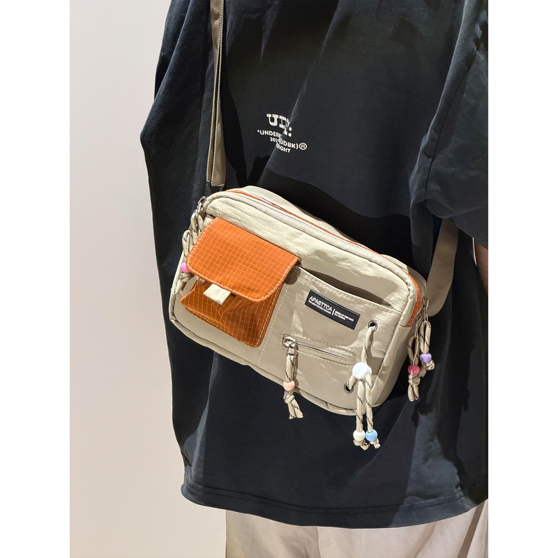 Retro Messenger Crossbody Bag, Unique Design, Unisex Phone Bag, Lightweight, Large Capacity, 2026 New Commuter Bag Retro Messenger Crossbody Bag, Unique Design, Unisex Phone Bag, Lightweight, Large Capacity, 2026 New Commuter Bag