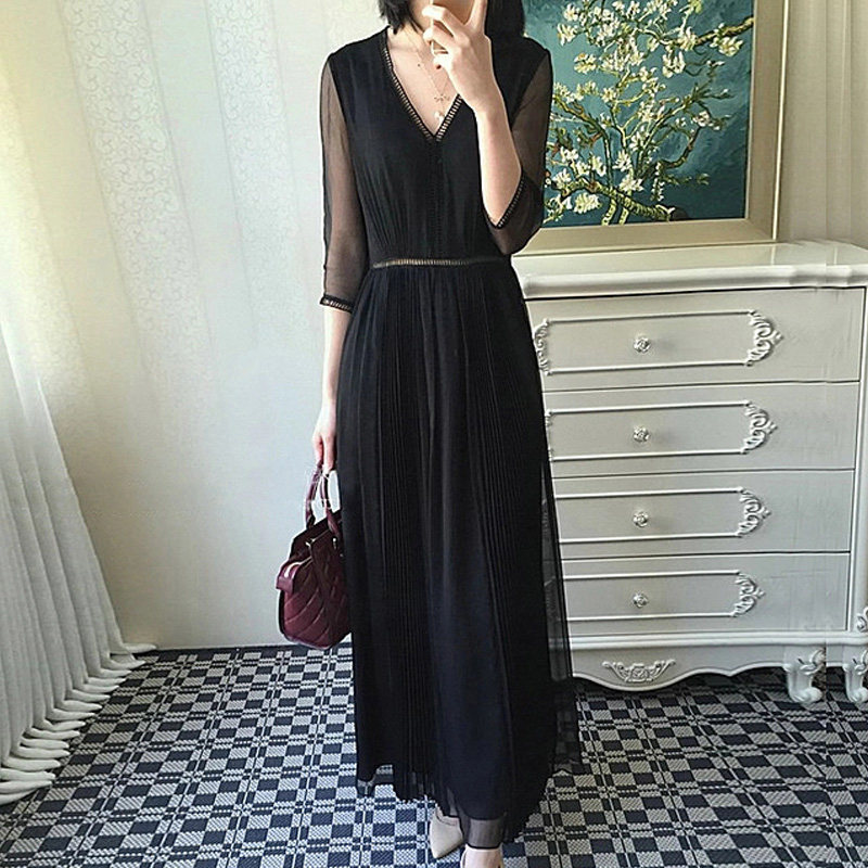 2022 new summer fashion Western style V-neck long skirt French femininity summer slimming ladies dress