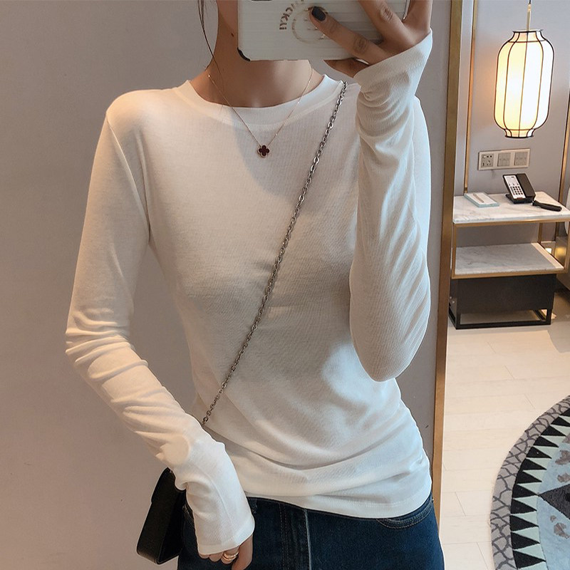 Long-sleeved white T-shirt women's autumn and winter simple fashion plus velvet thickened tight round neck inner layer casual top