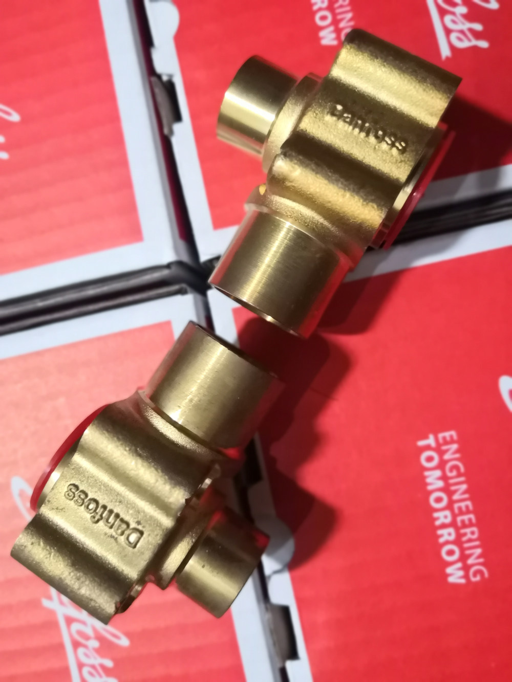 Danfoss Danfoss expansion valve TE5 TE5 TE5 TE5 two-piece element straight through right angle valve body seat