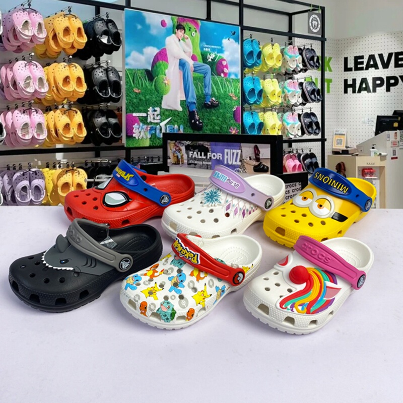 Crocs Kidsren's Lightweight Clogs Crocs Summer Non-Slip Cartoon Non-Slip Beach Sandals for Boys and Girls Crocs Kidsren's Lightweight Clogs Crocs Summer Non-Slip Cartoon Non-Slip Beach Sandals for Boys and Girls