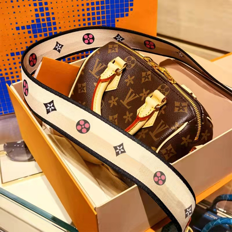 Special class all-steel hardware goddess Ratnecklace single shoulder bag Leisure printing European and American fashion package bag