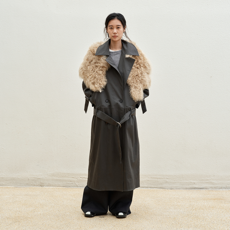 Medium Well_ Denim Low-Waisted Long Trench Coat_Low-Waisted Trench Coat