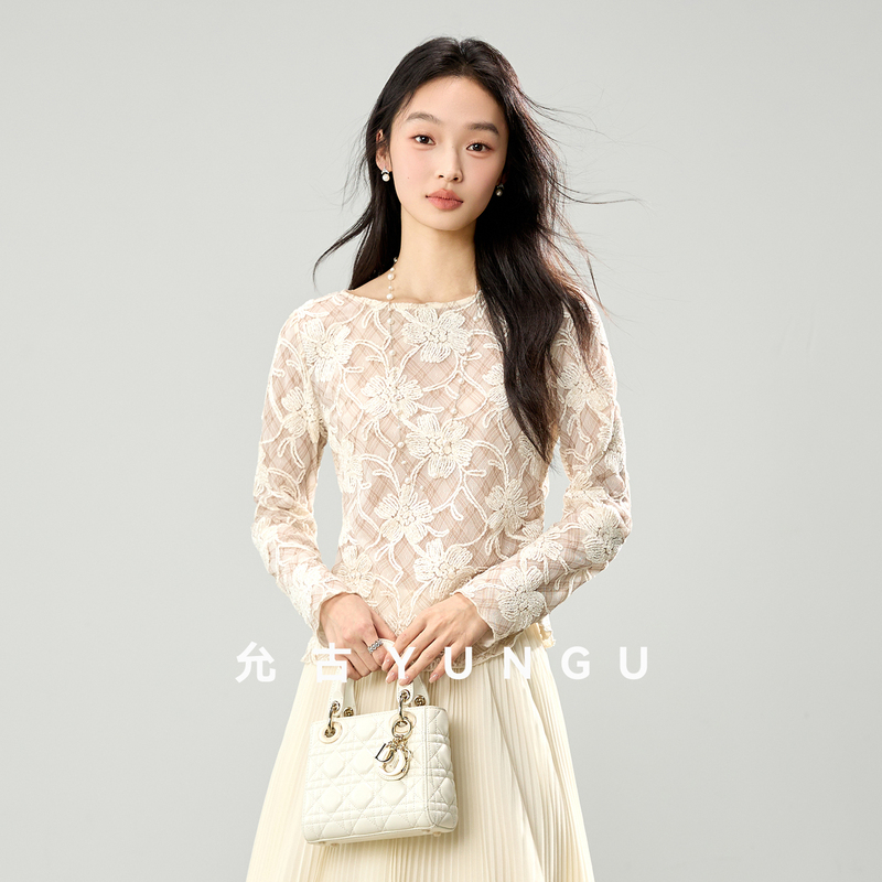 Yungu Yun Gu Early Spring French-Style Three-Dimensional Embroidered Plaid Heavy-Duty Floral Top with Exquisite Design and Lace Base Layer