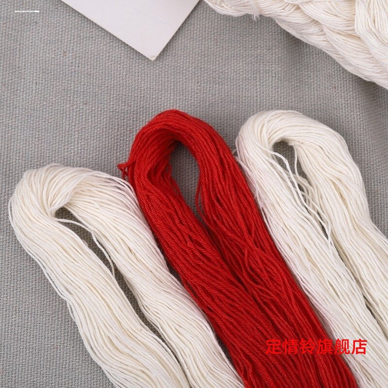 黒、白、赤のキルティング用綿糸、昔ながらの綿ミシン糸、バインディング糸、家庭用補修・刺繍糸、手作り衣類・寝具用糸。