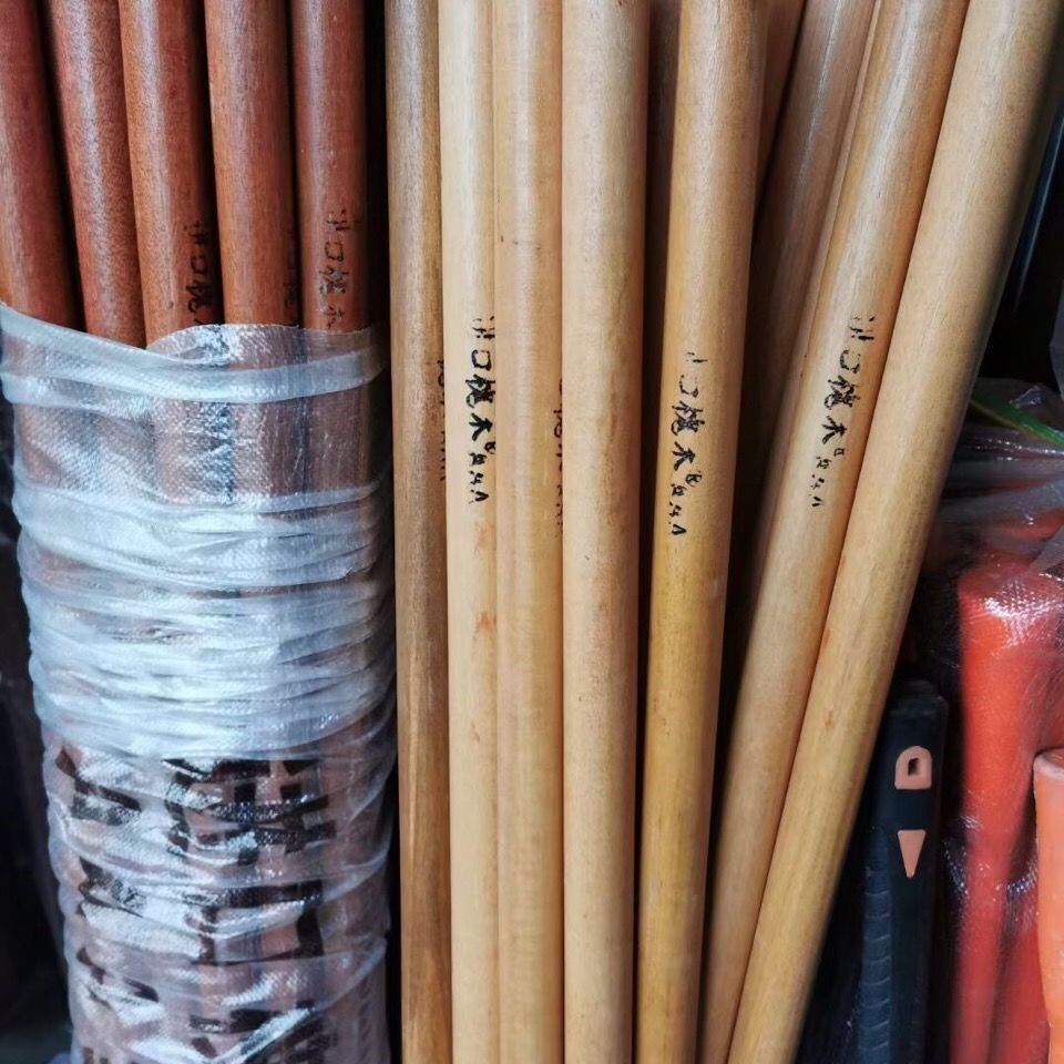 Iron-wood handle the hoe wood handle round mouth wood stick iron shovel with the head integrated solid wood to scoop up the imported sophora wood