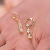 Otterles Hong Kong Special Cabinet Clear Cabin Discount Withdrawal Cabinet Pick Up Leak 18k Gold Bamboo Festival Eardresses Outlets Women Accessories