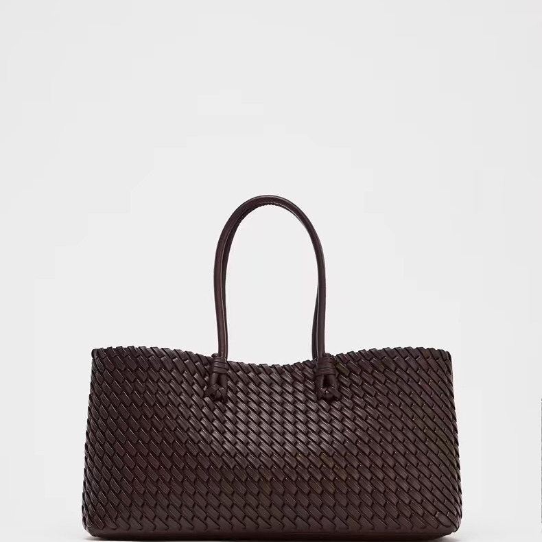 Z Brand 2026 Spring New European and American Niche Commuter Woven Handbag, Fashionable Extra-Large Capacity Tote Bag Z Brand 2026 Spring New European and American Niche Commuter Woven Handbag, Fashionable Extra-Large Capacity Tote Bag