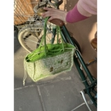 Tagi. Мягкая выражение ручной соломенной шерсти из смешанной цветной сумки для плеча