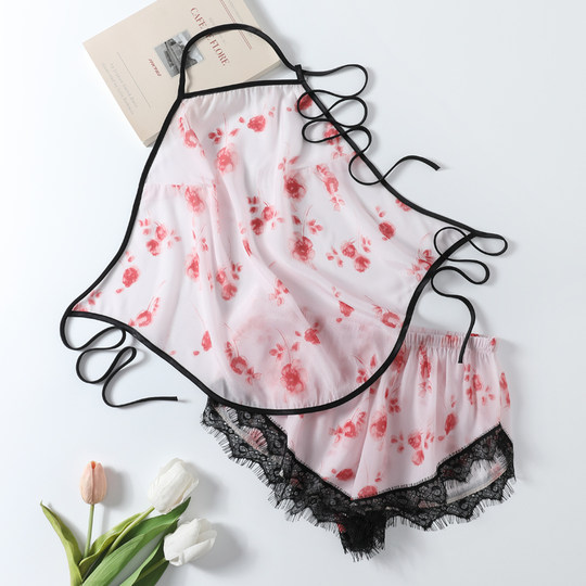 冰丝肚兜女性感半透明蕾丝薄款情趣睡衣清凉舒适露背式内衣女套装