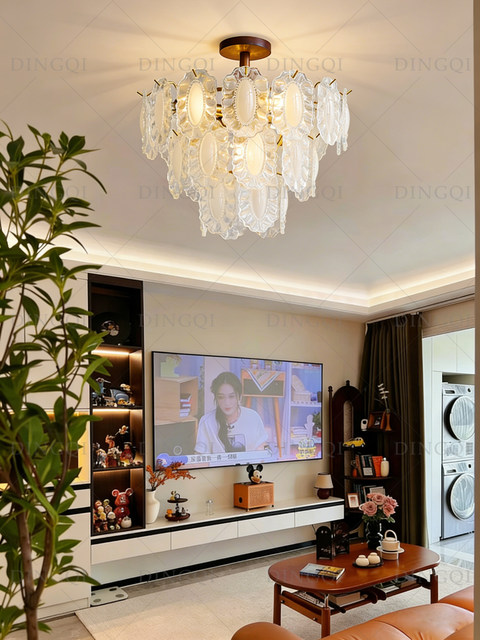 French-Style Vintage Chandelier, Living Room Lamp, Modern Minimalist Light Luxury Glass Dining Room Lamp, 2026 New Retro Bedroom Lighting