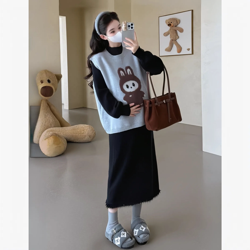 Maternity Wear, Fashionable Korean Style Cartoon Maternity Vest, Tassel Bottoming Dress, Autumn and Winter Maternity Knitted Two-Piece Suit