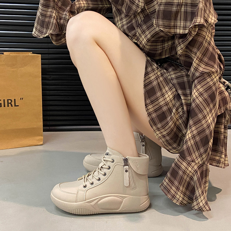 soft sole Genuine Leather White High-Top Women's Shoes 2025 Spring and Autumn New Soft-Soled Fashionable Versatile Casual Short Boots