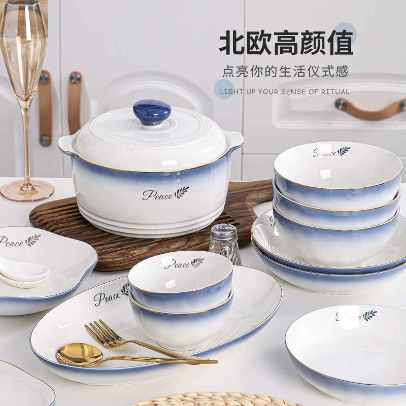 创意米奇红酒高脚杯架：客厅里的艺术品，点亮你的轻奢生活！